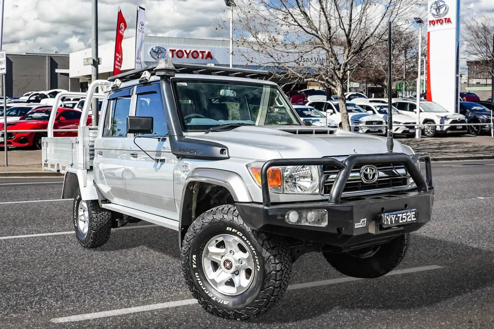 2017 Toyota Landcruiser Gallery Image 1