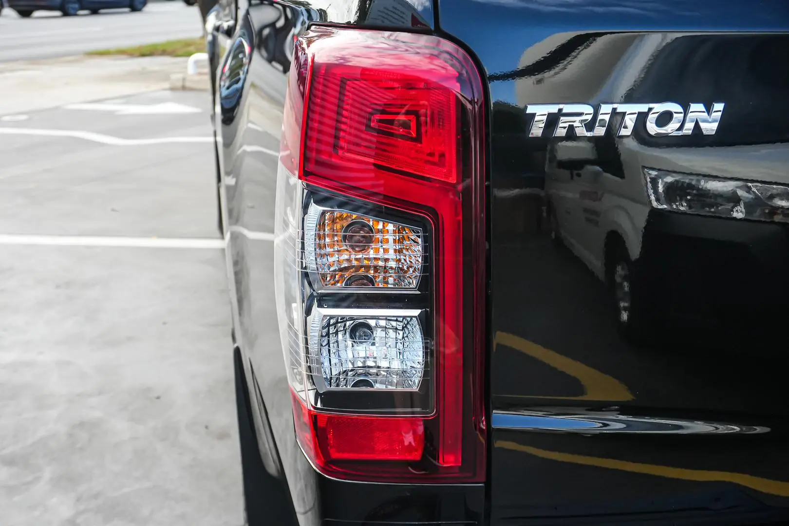2021 Mitsubishi Triton Gallery Image 13