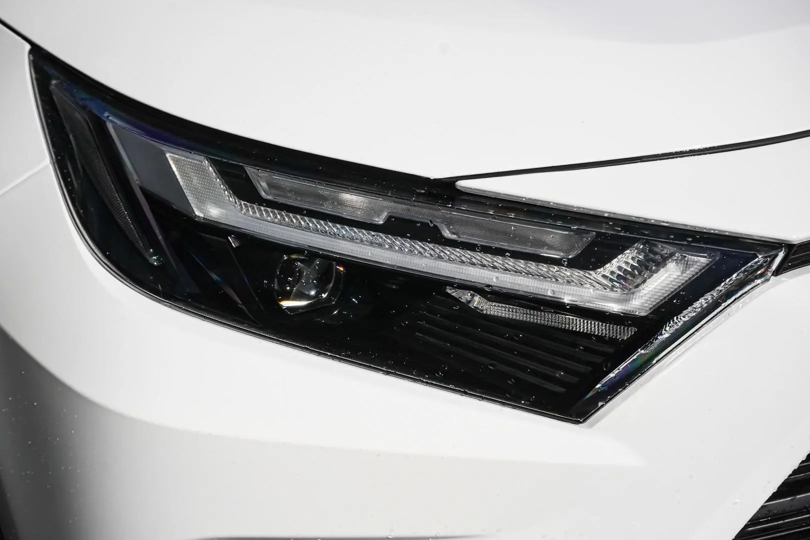 2022 Toyota RAV4 Gallery Image 7