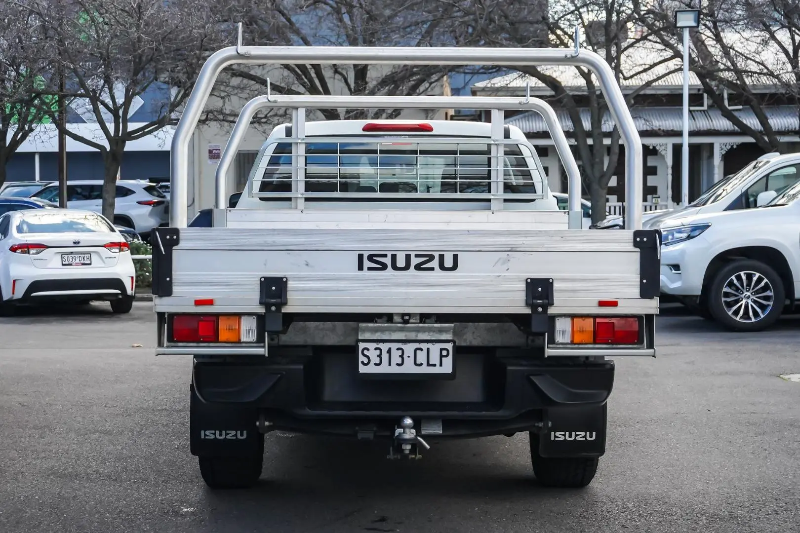2021 Isuzu D-MAX Gallery Image 5