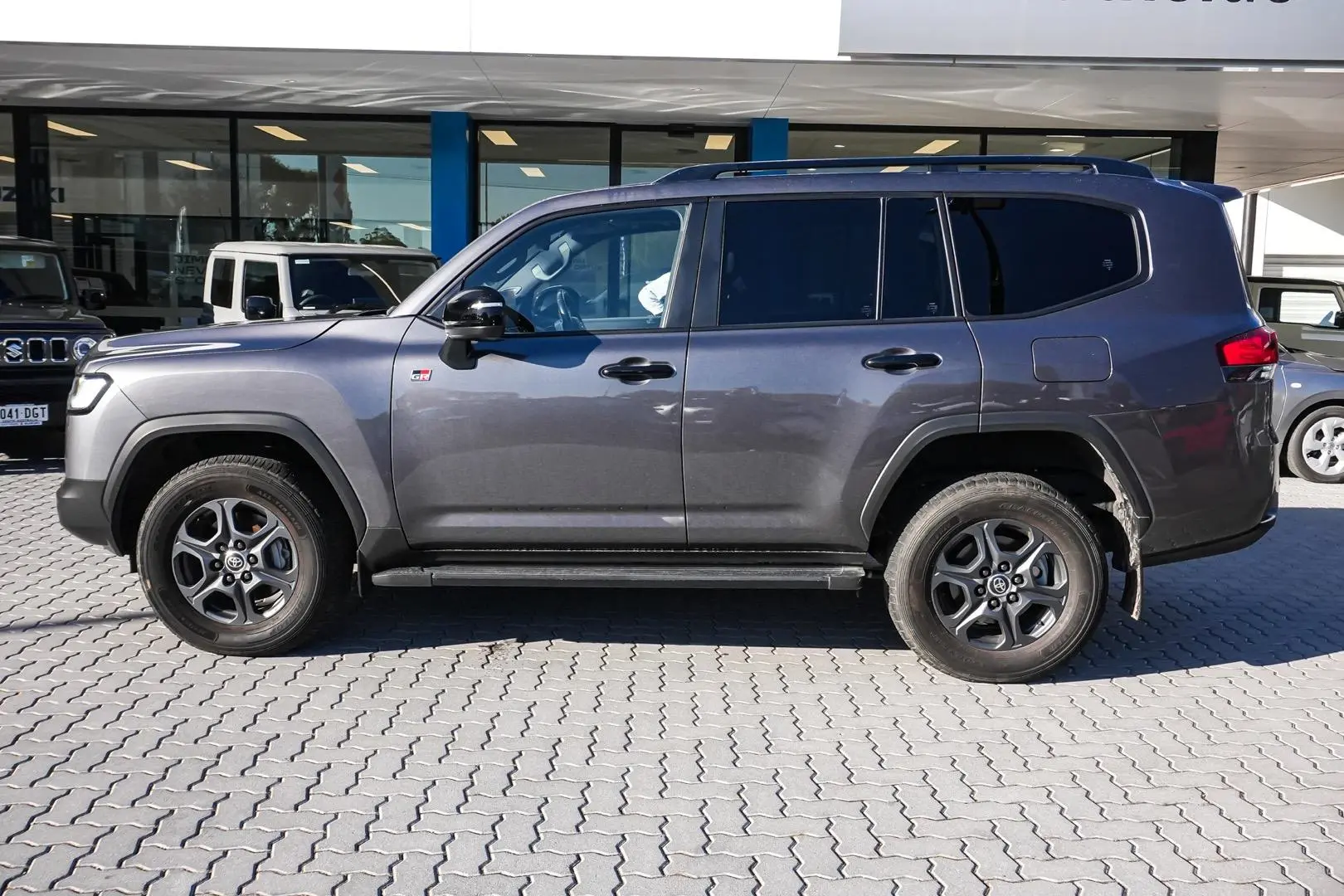 2023 Toyota Landcruiser Gallery Image 4