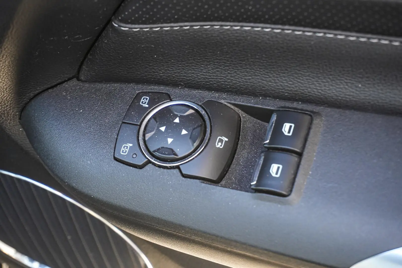 2018 Ford Mustang Gallery Image 15