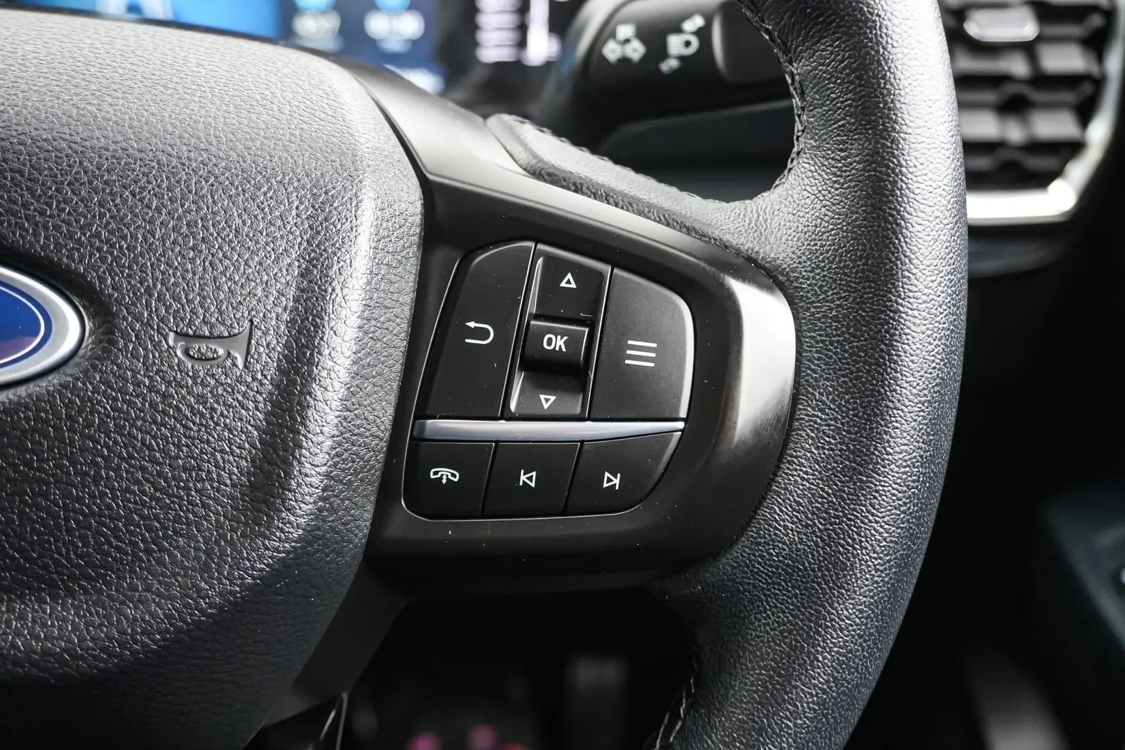 2023 Ford Everest Gallery Image 22