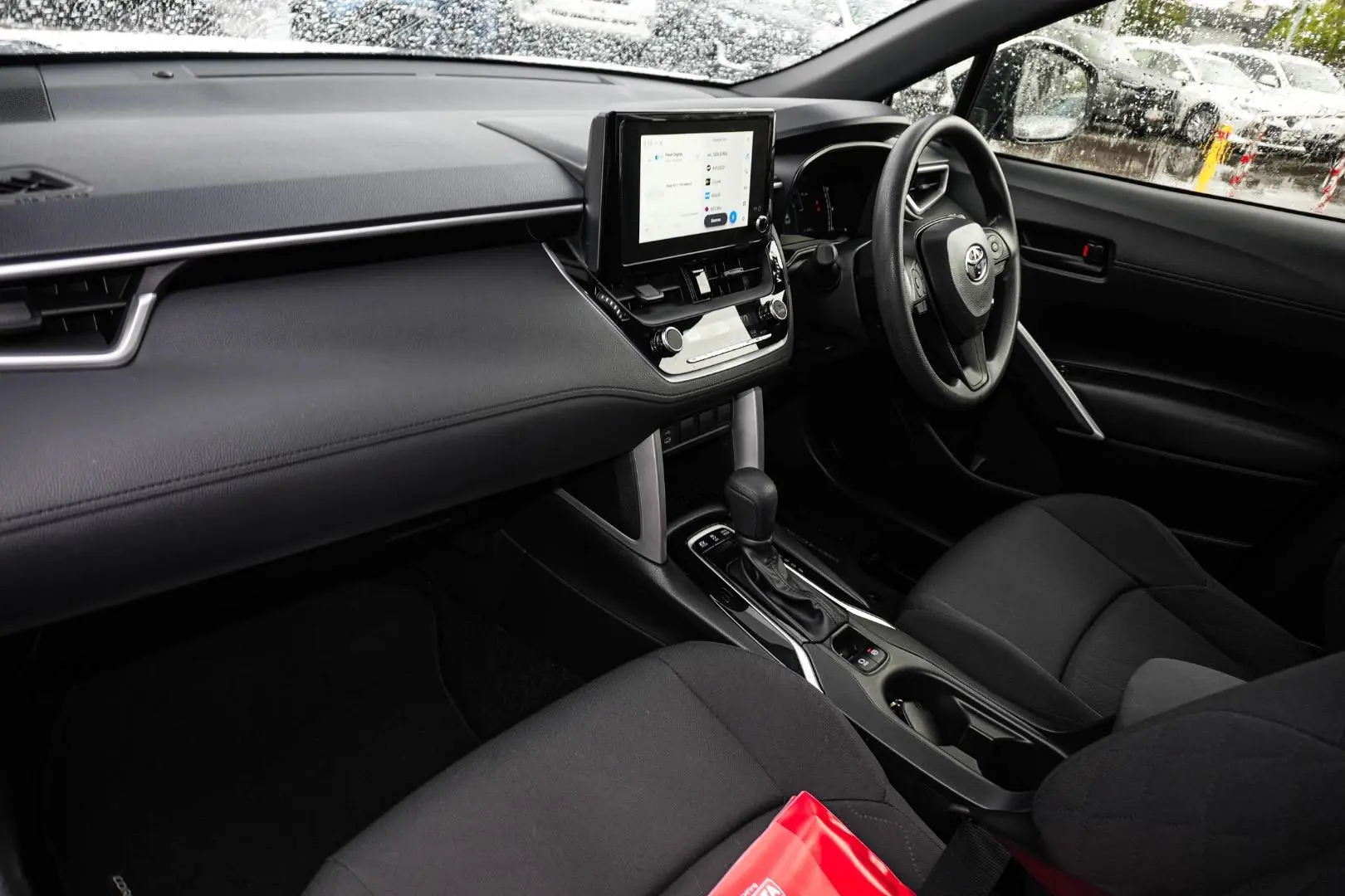 2024 Toyota Corolla Cross Gallery Image 12