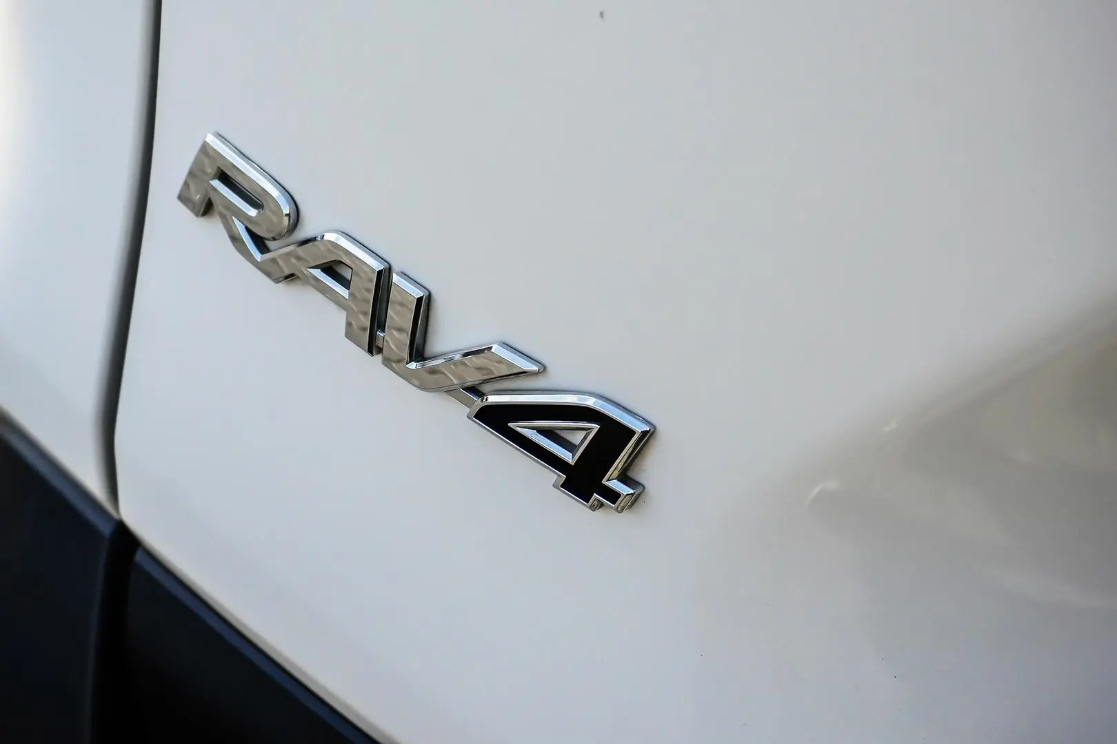 2022 Toyota RAV4 Gallery Image 14