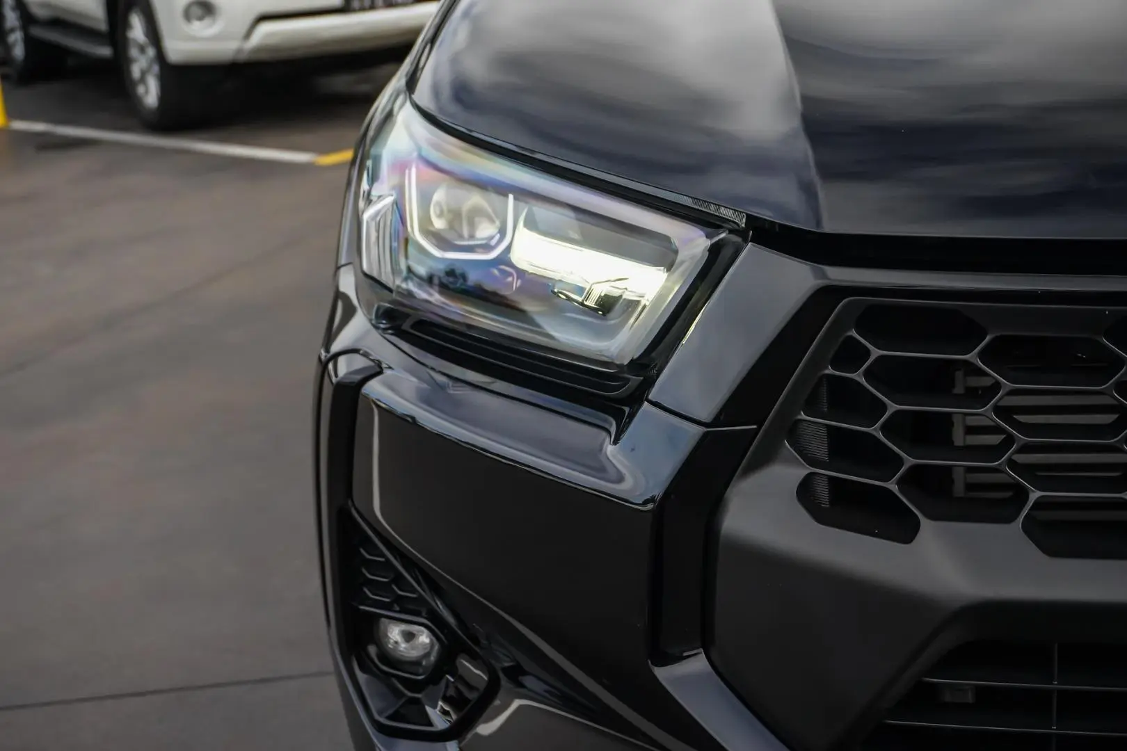 2024 Toyota Hilux Gallery Image 12