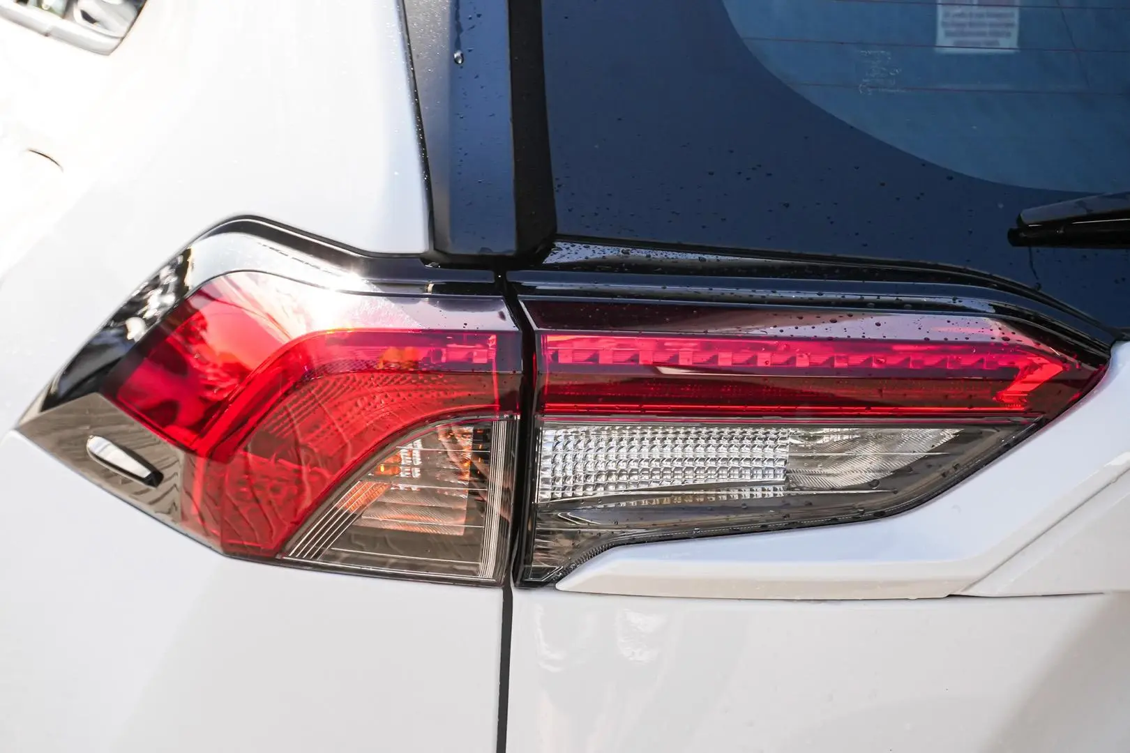 2022 Toyota RAV4 Gallery Image 8