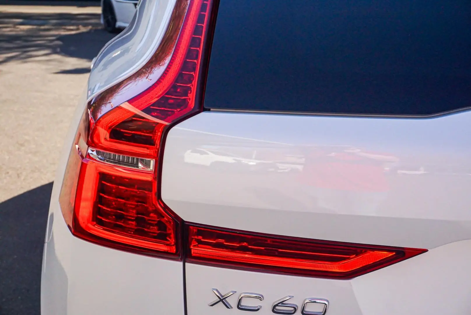 2023 Volvo XC60 Gallery Image 14