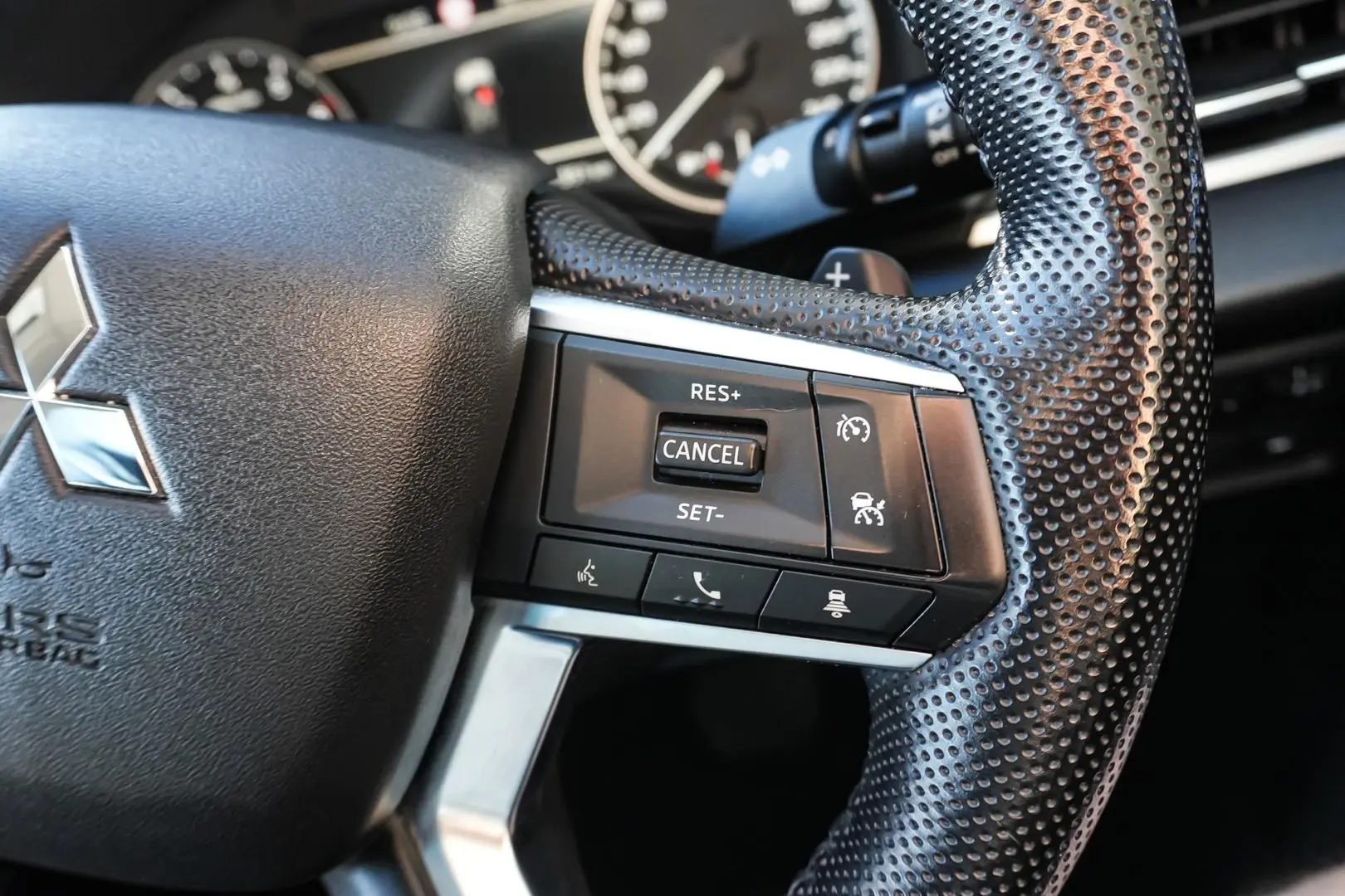 2022 Mitsubishi Outlander Gallery Image 21