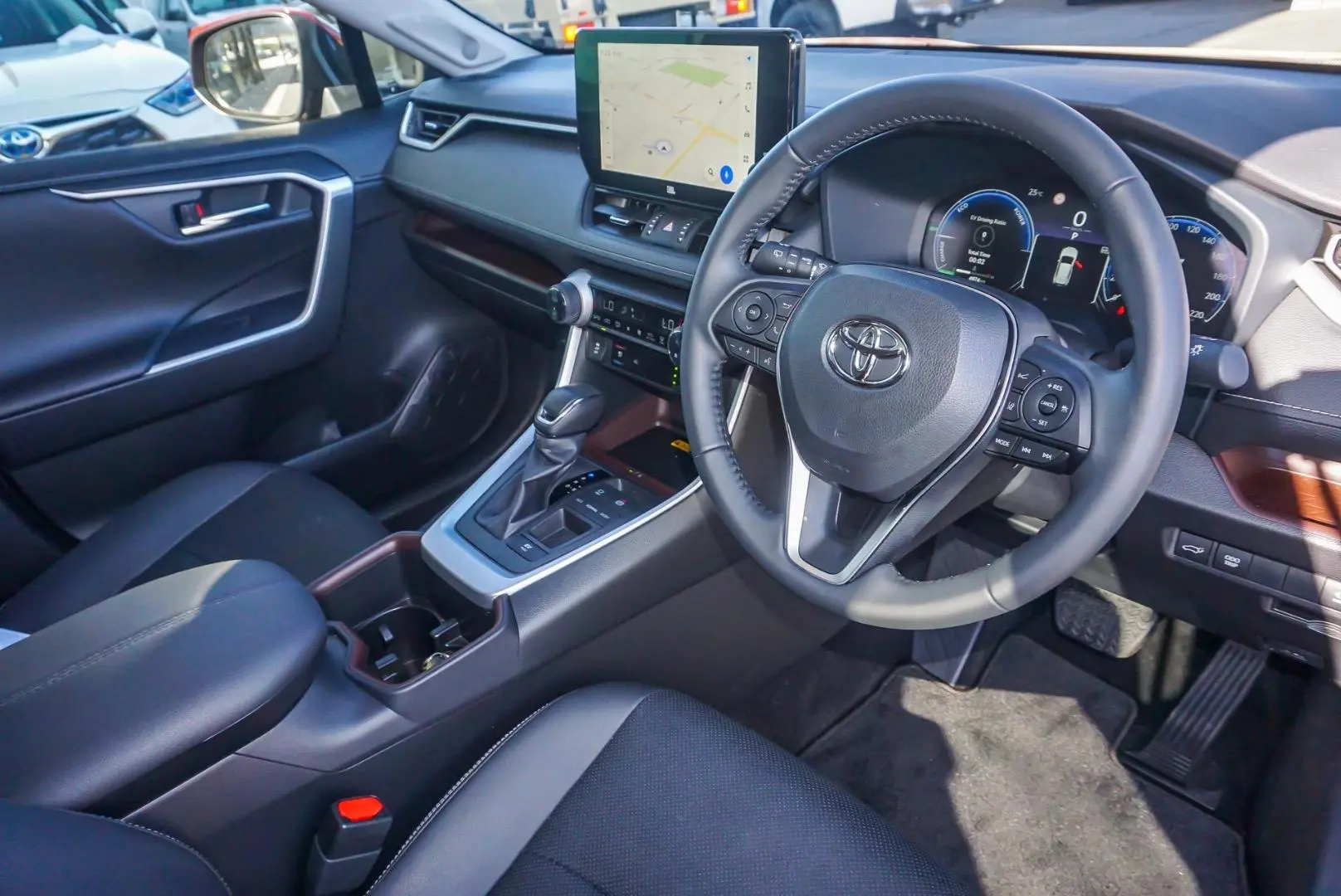 2023 Toyota Rav4 Gallery Image 6