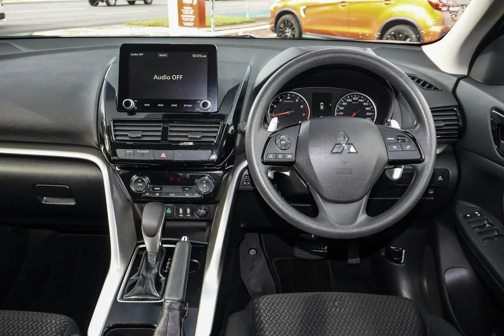 2023 Mitsubishi Eclipse Cross Gallery Image 9