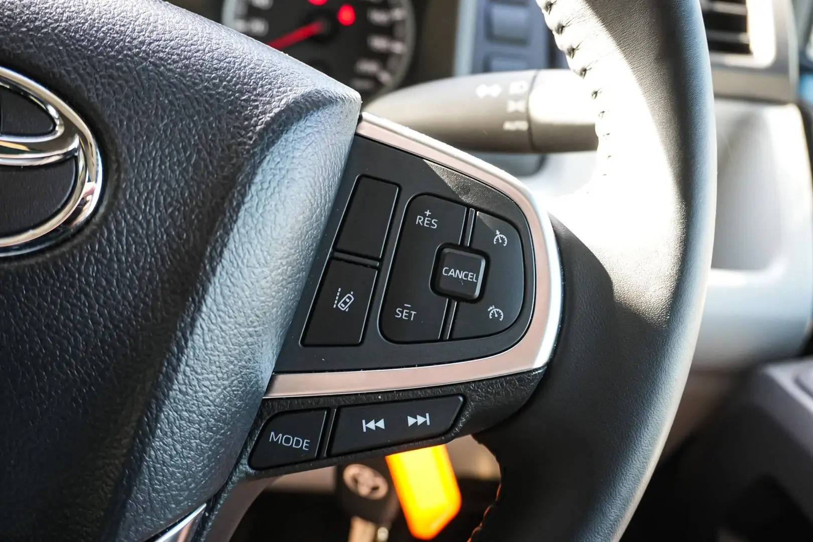 2025 Toyota Hiace Gallery Image 20