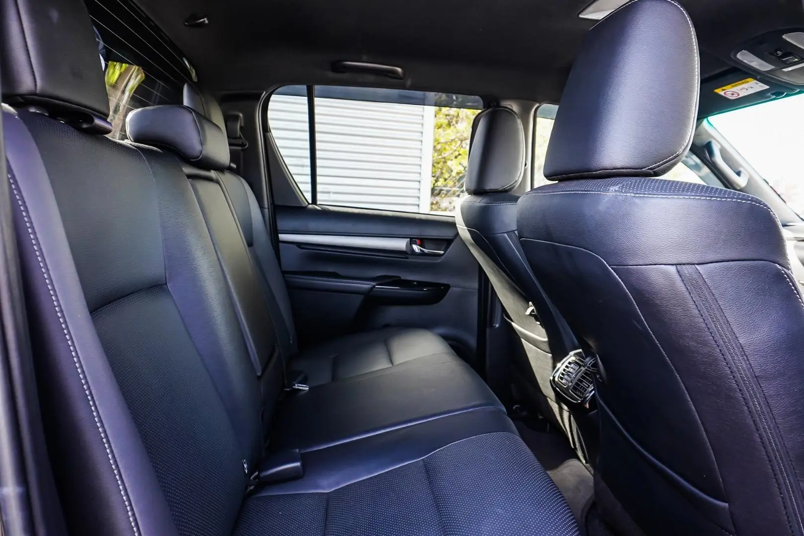 2022 Toyota Hilux Gallery Image 7