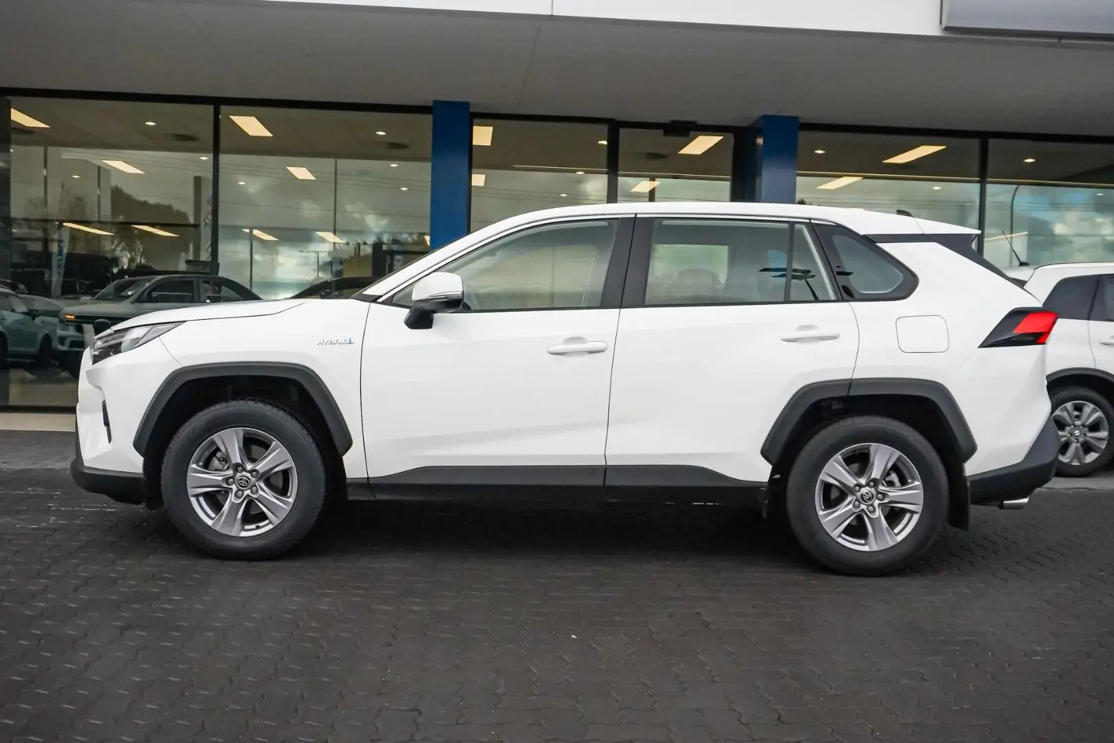 2024 Toyota RAV4 Gallery Image 4