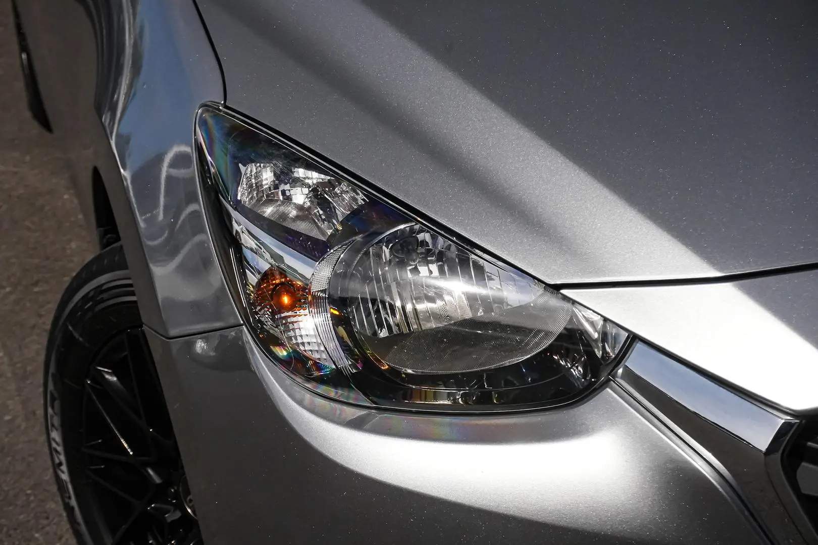 2016 Mazda 2 Gallery Image 7