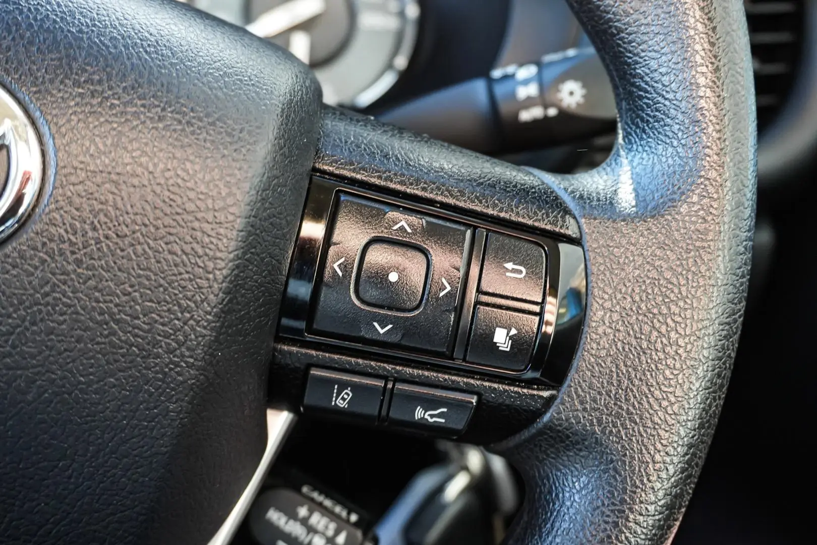 2023 Toyota Hilux Gallery Image 19