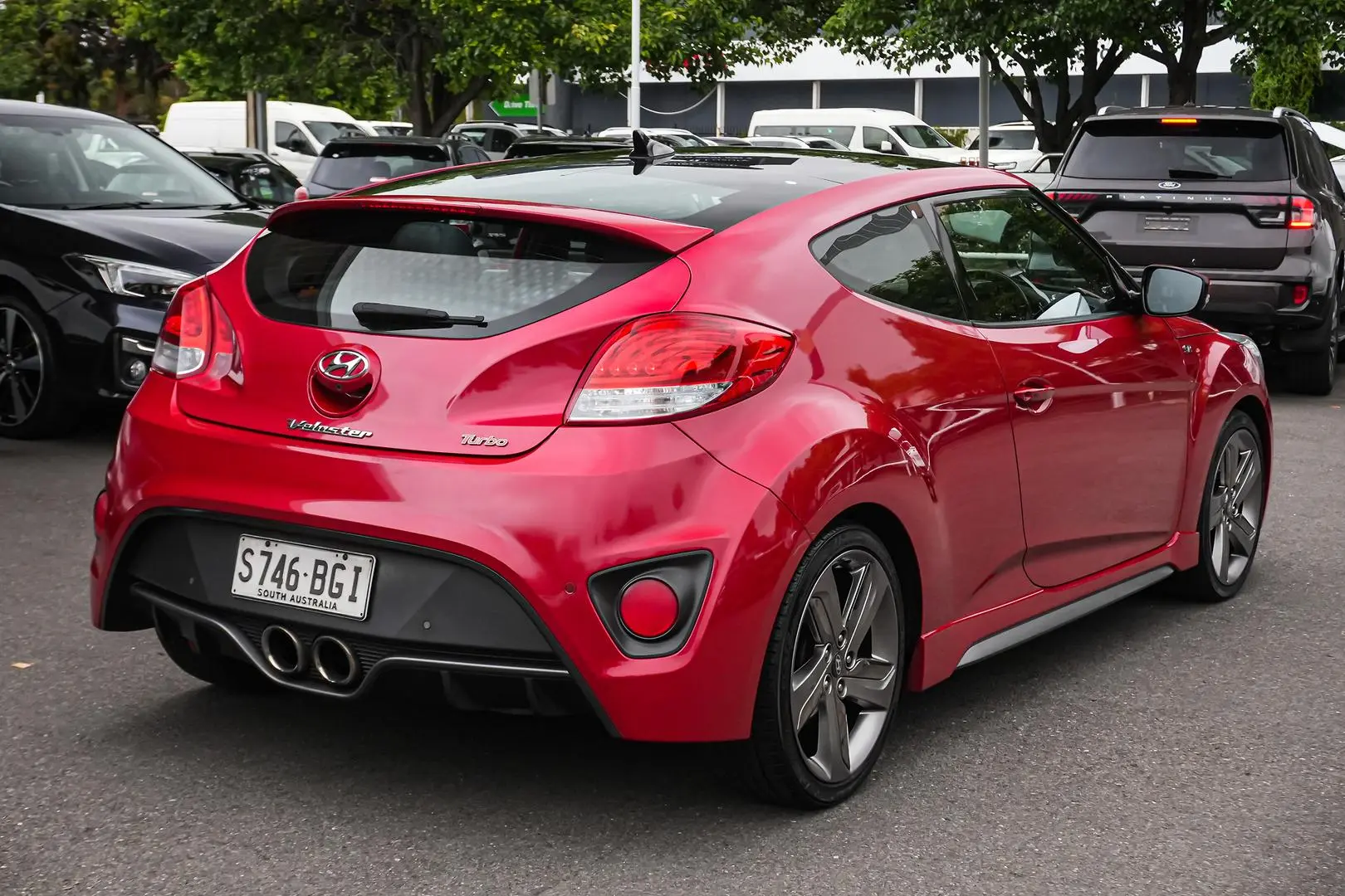 2014 Hyundai Veloster Gallery Image 2
