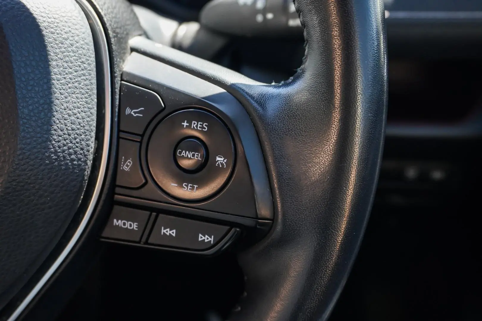 2022 Toyota RAV4 Gallery Image 19
