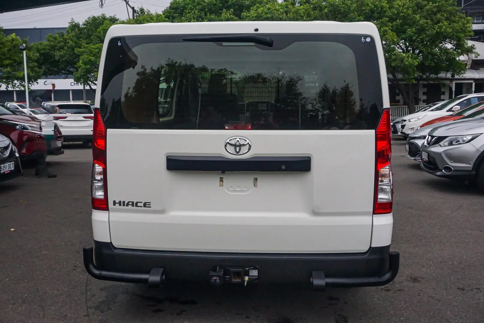 2021 Toyota Hiace Image 5