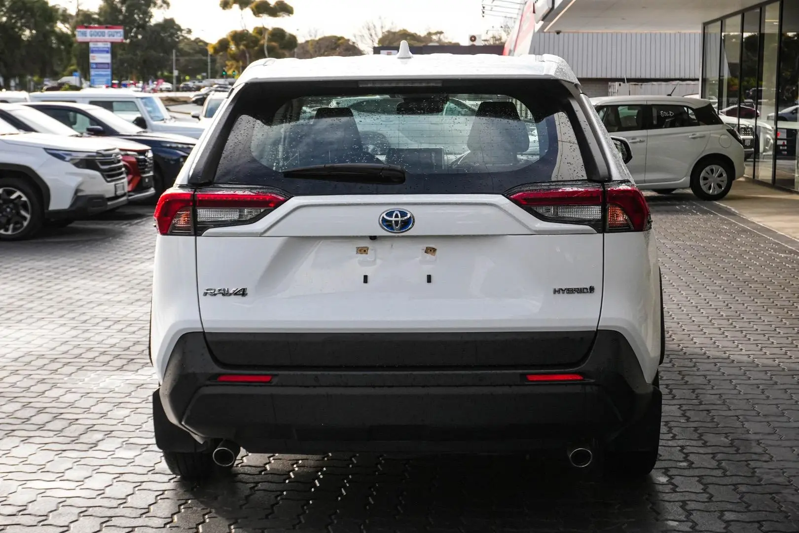 2024 Toyota RAV4 Gallery Image 6