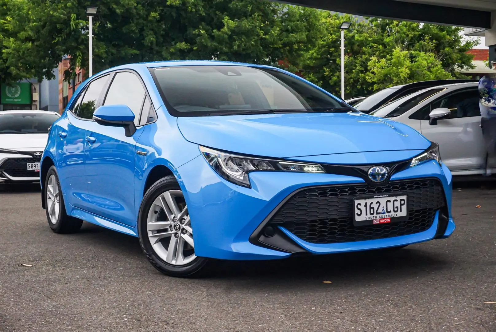 2020 Toyota Corolla Gallery Image 2