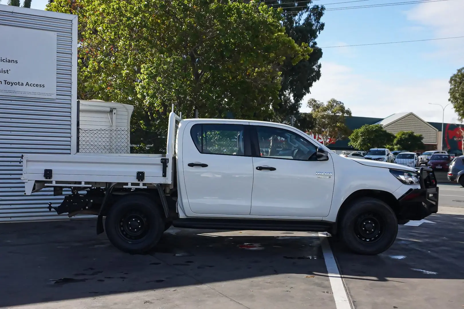 2021 Toyota Hilux Gallery Image 4