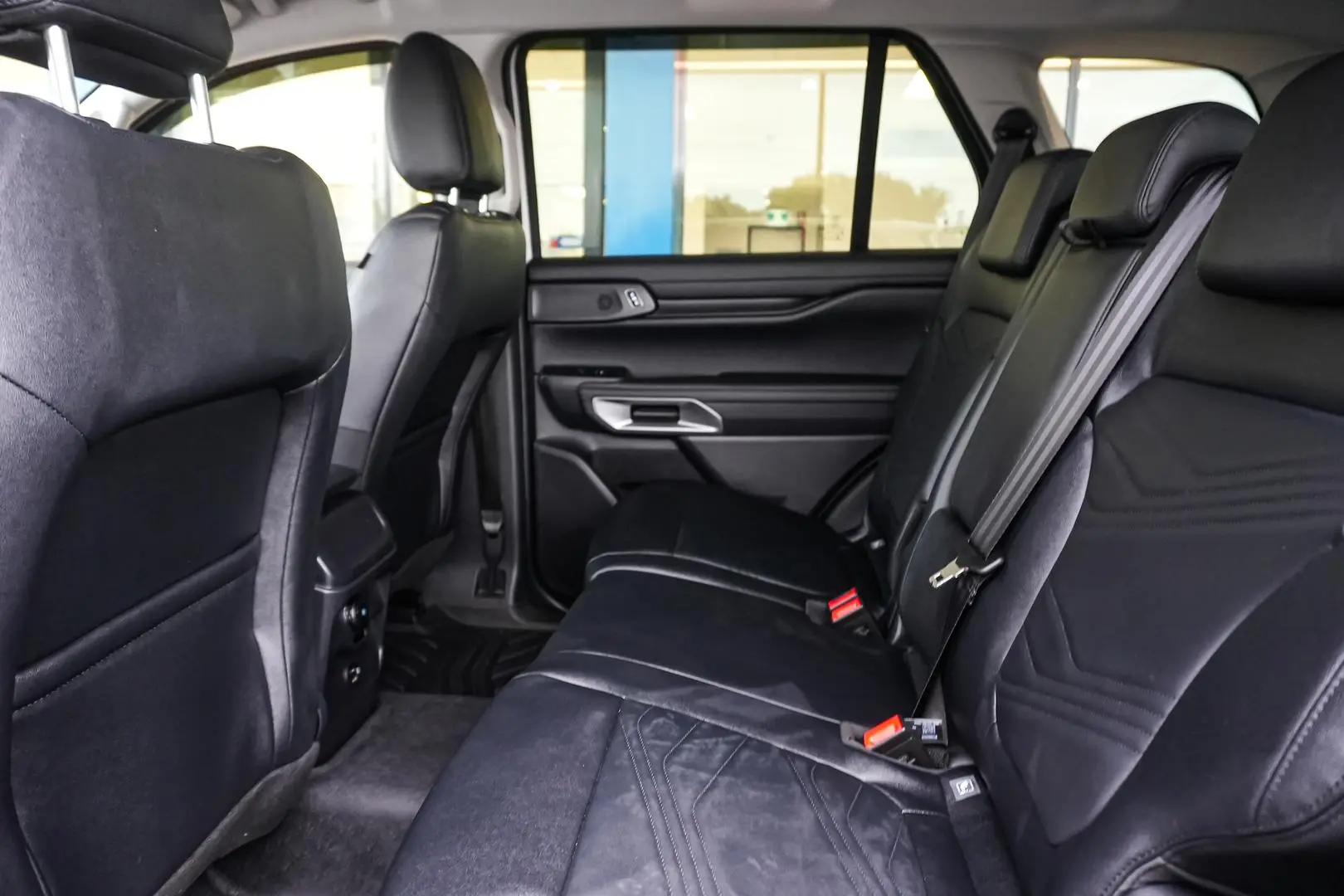 2024 Ford Everest Gallery Image 13