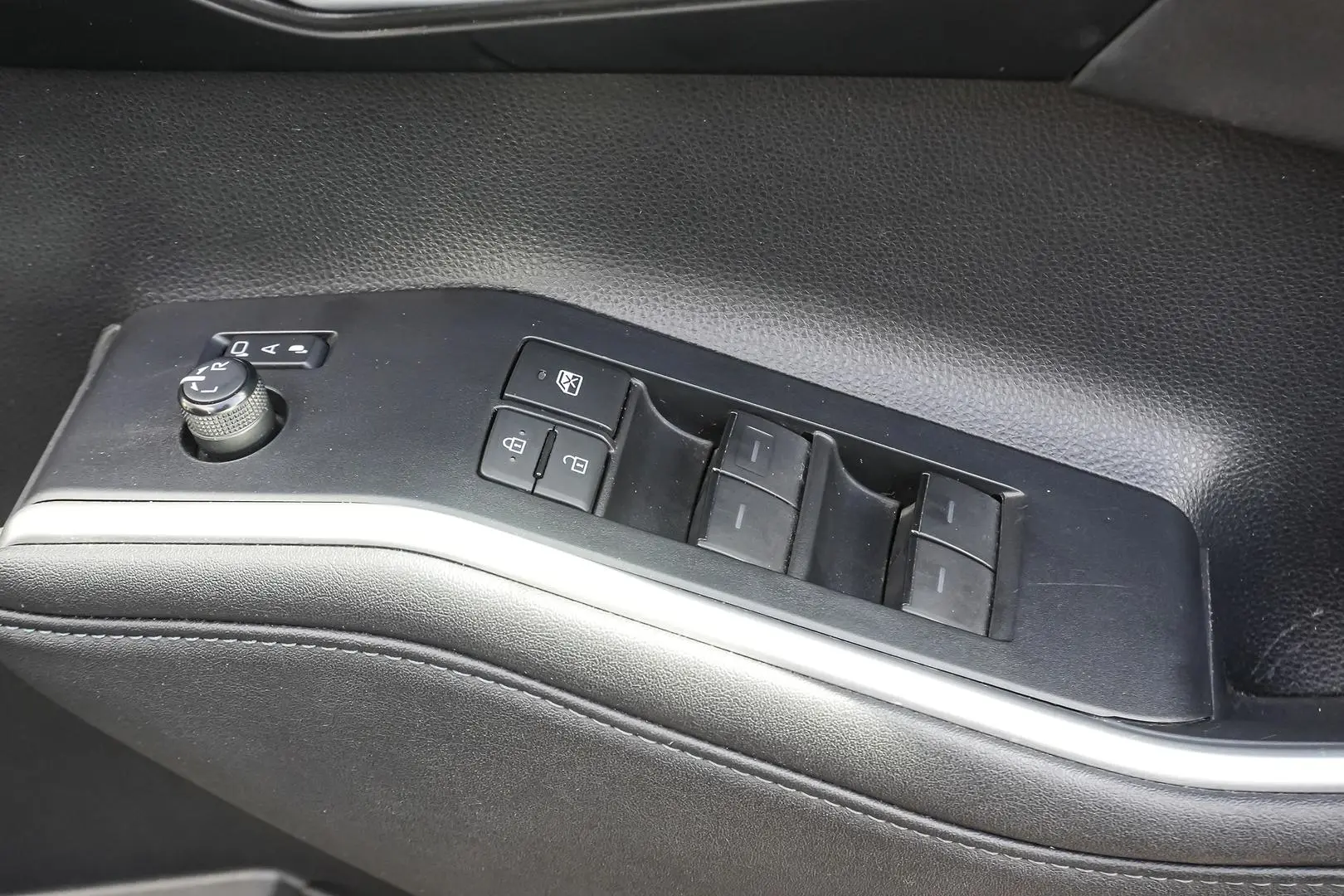 2023 Toyota Kluger Gallery Image 17