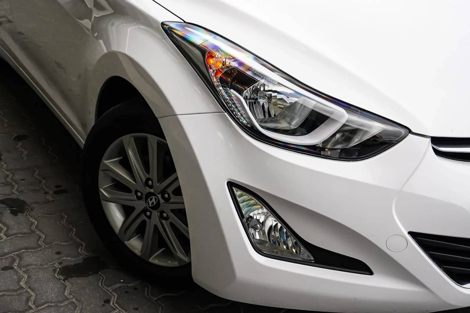 2014 Hyundai Elantra Gallery Image 12