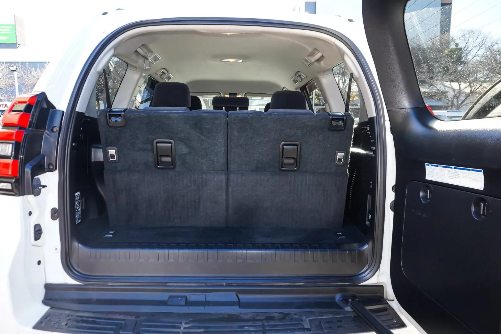 2017 Toyota Landcruiser Prado Gallery Image 9