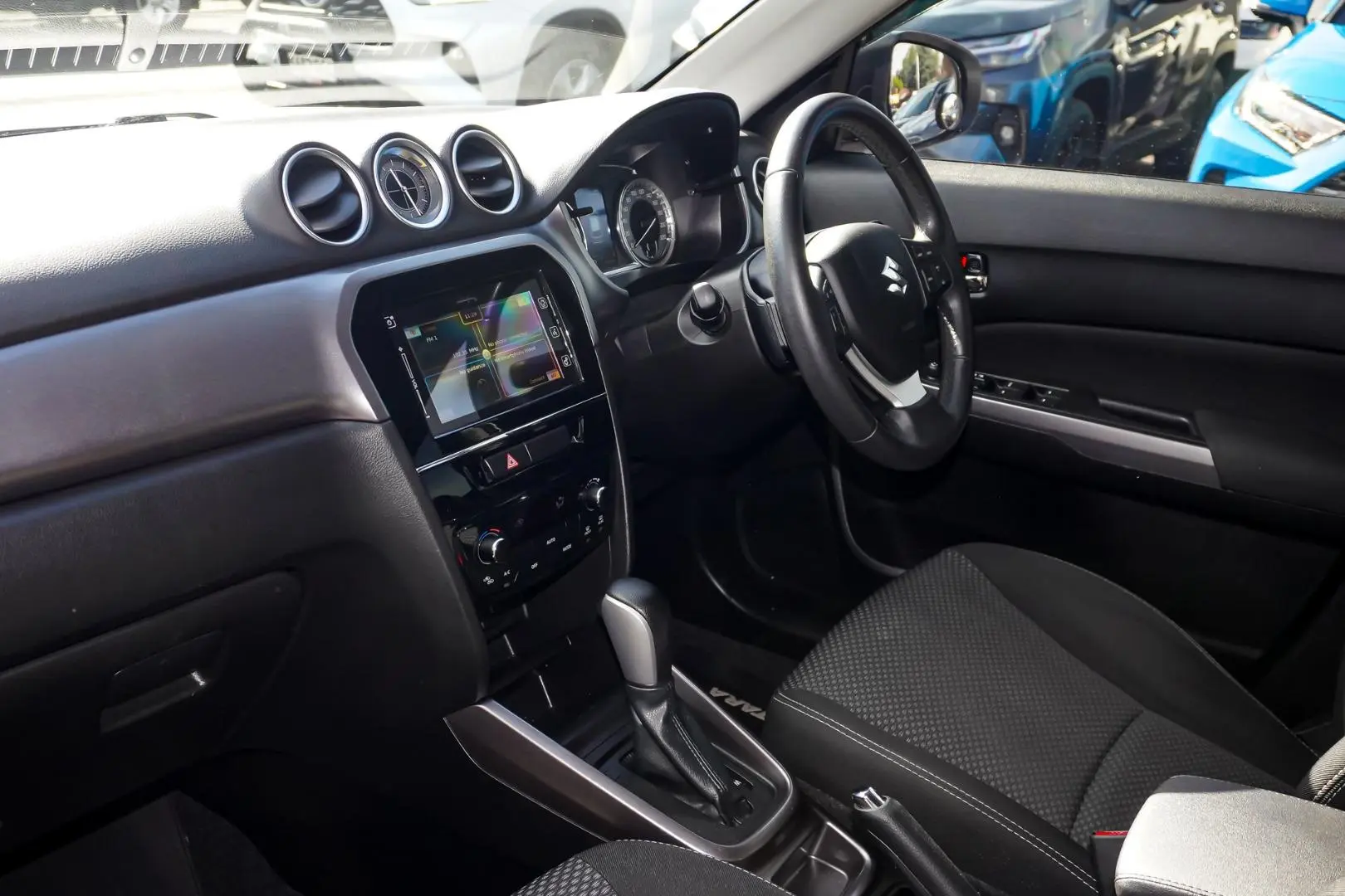 2019 Suzuki Vitara Gallery Image 9