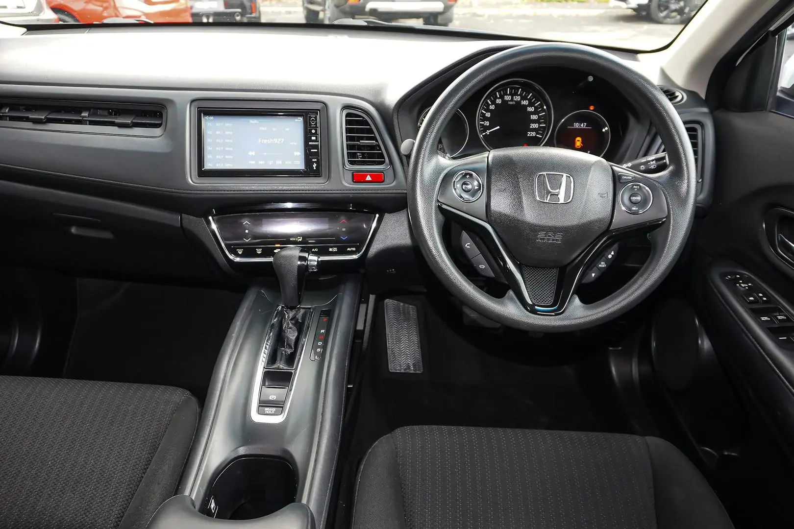 2017 Honda HR-V Gallery Image 8