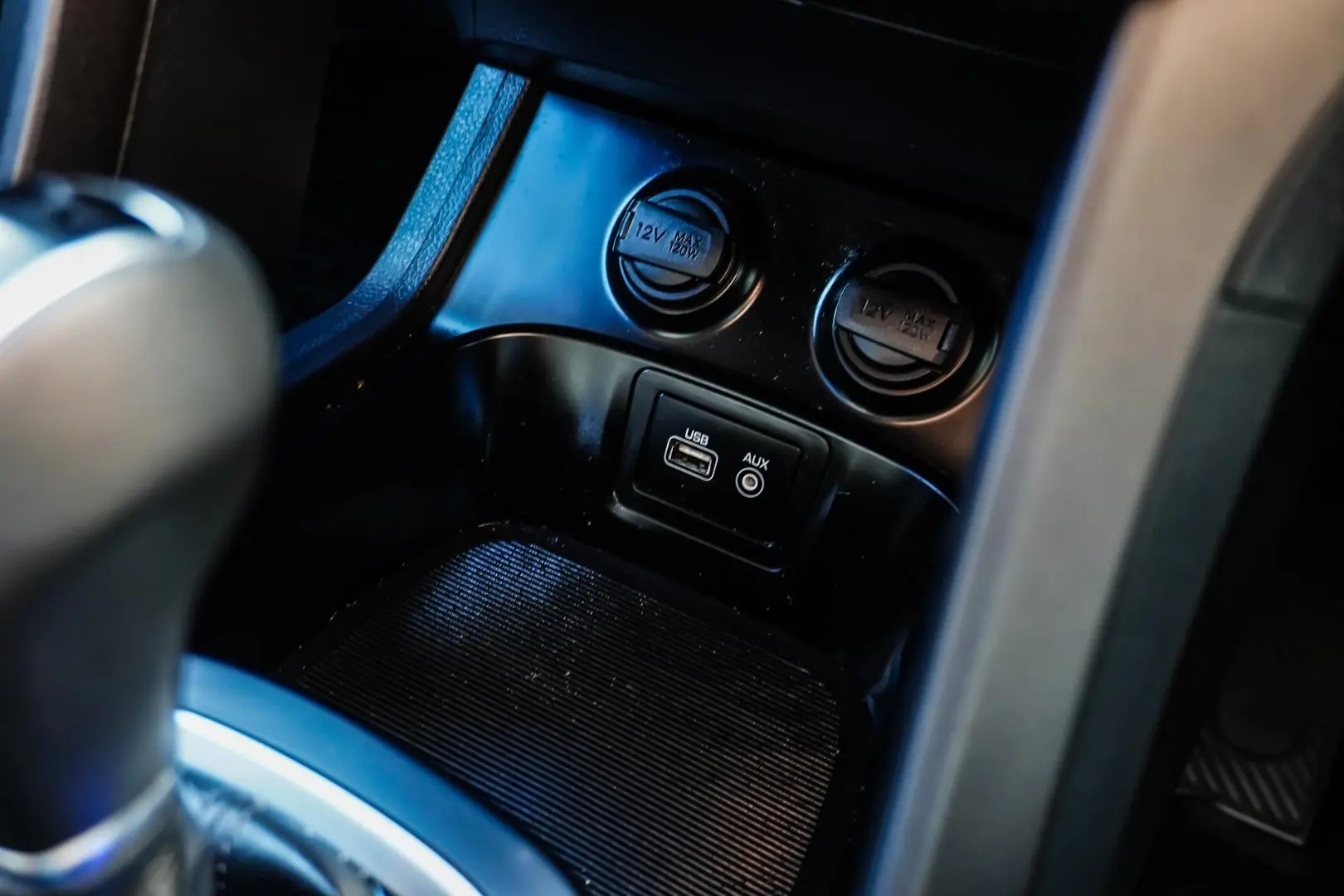 2017 Hyundai Santa Fe Gallery Image 22