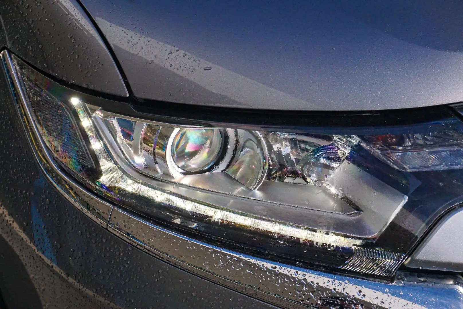 2020 Mitsubishi Outlander Gallery Image 12