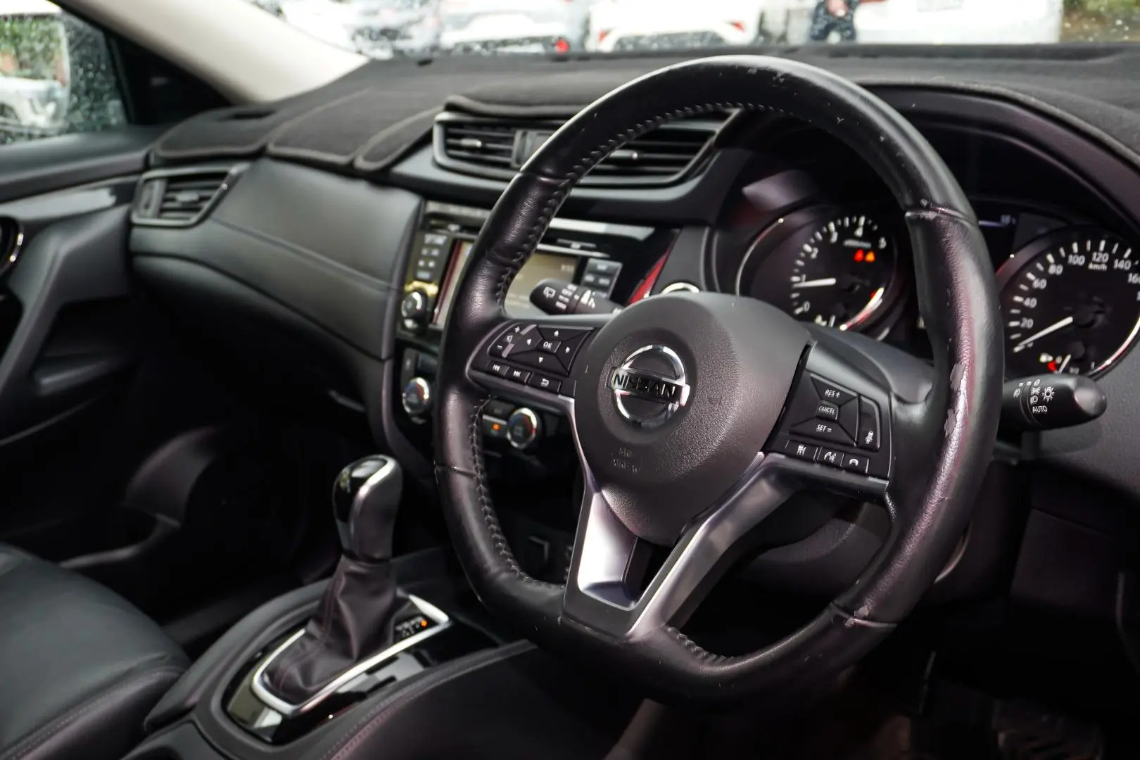 2020 Nissan X-TRAIL Gallery Image 5