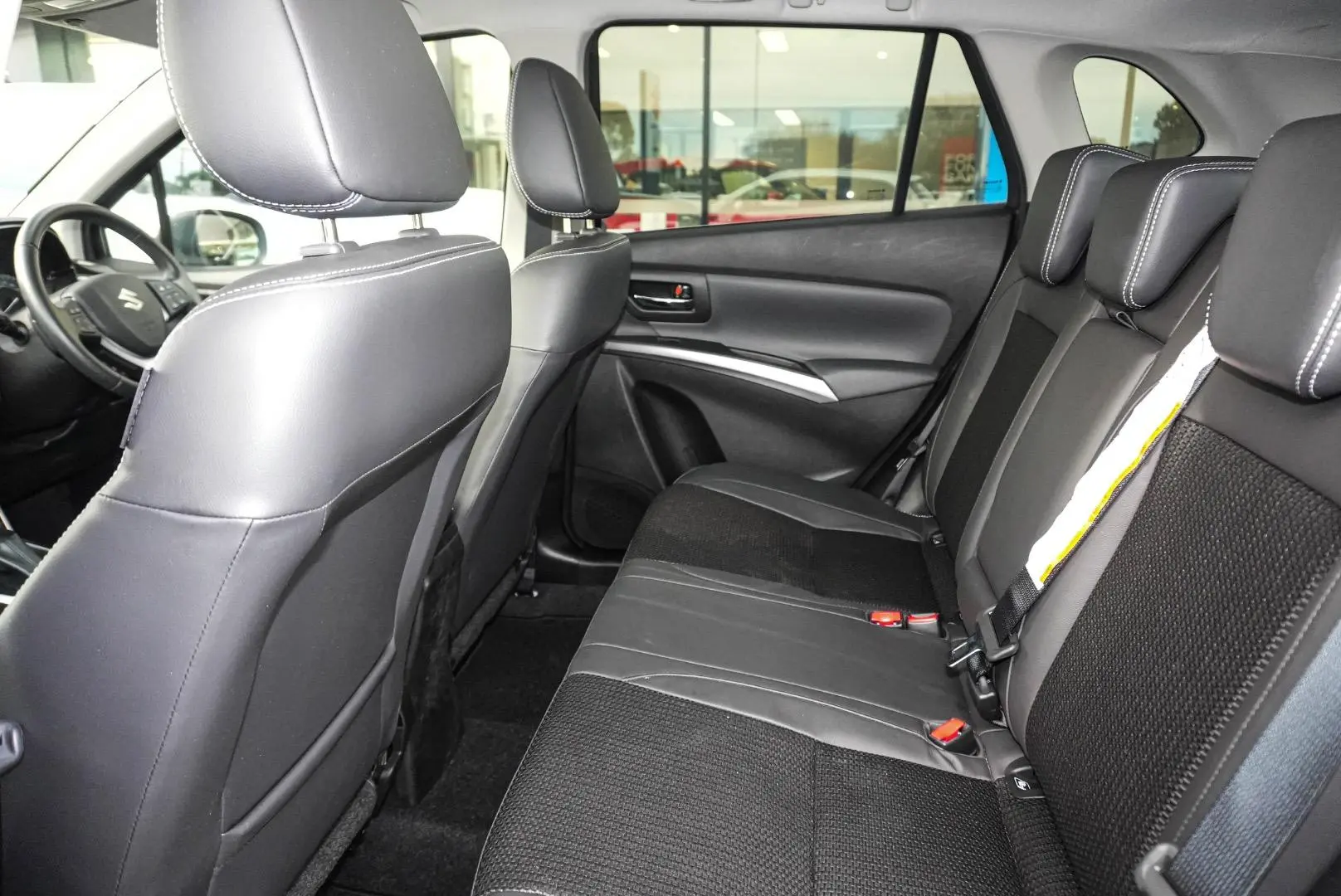2023 Suzuki S-Cross Gallery Image 8