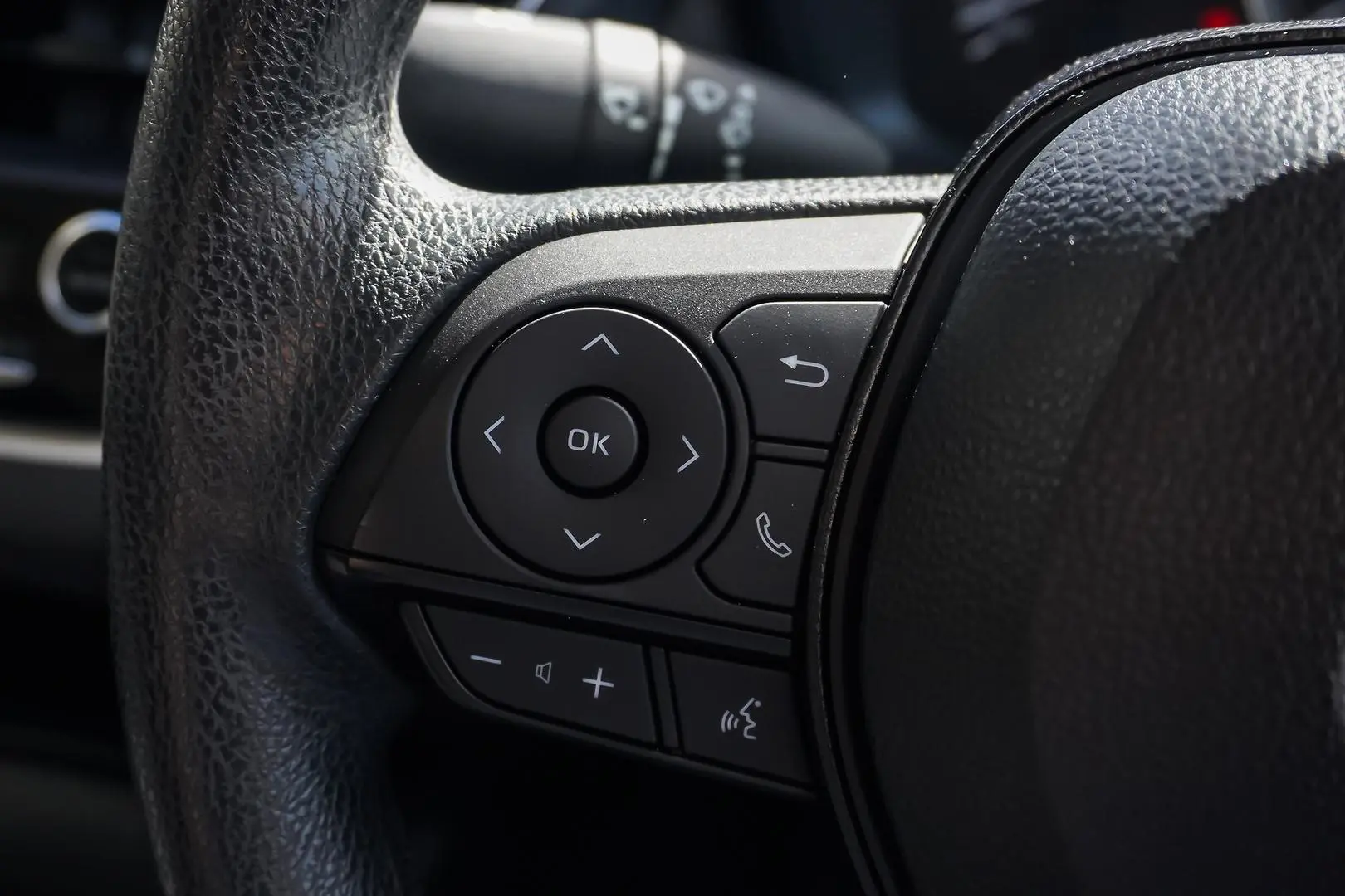 2020 Toyota Corolla Gallery Image 18