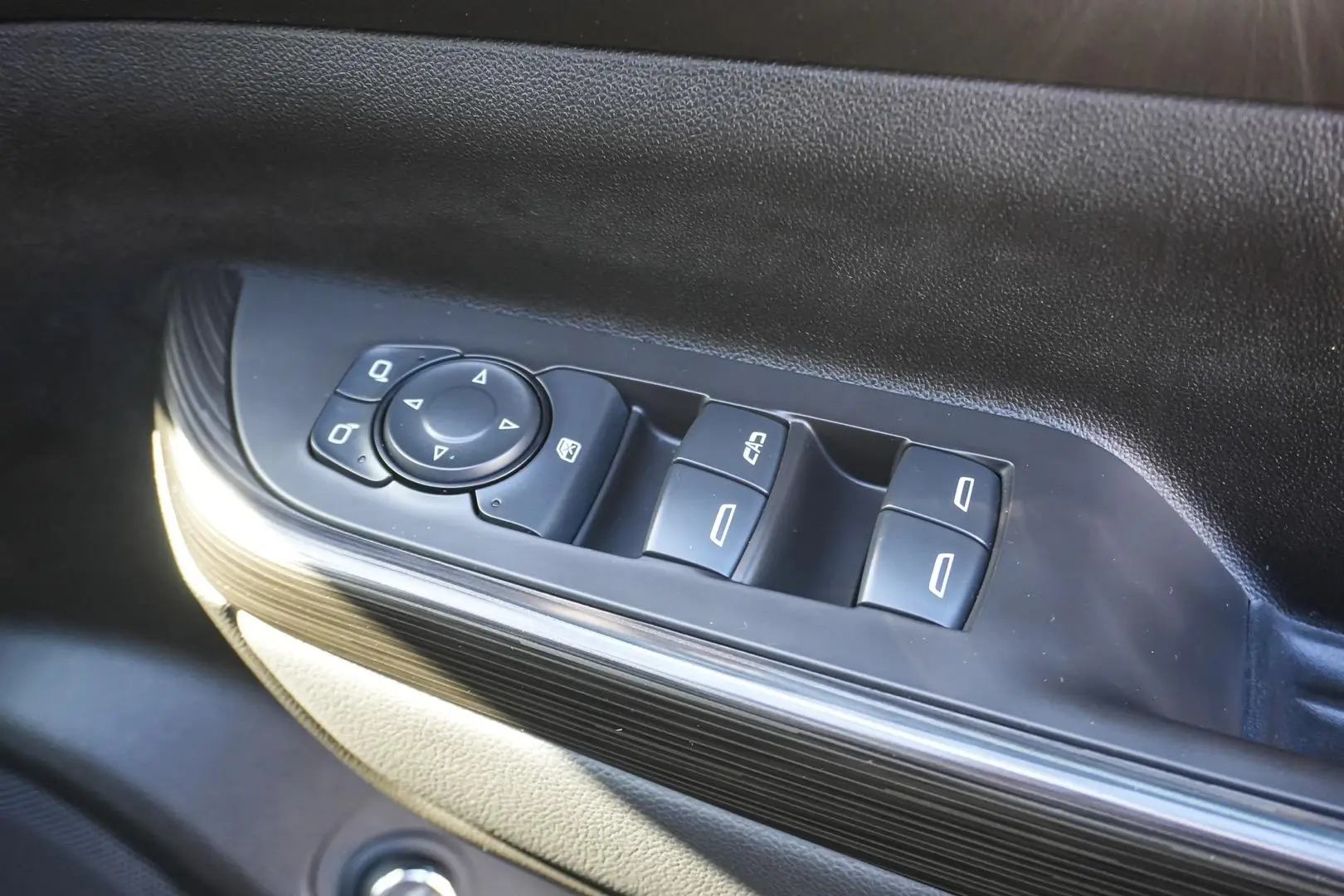 2018 Holden Acadia Gallery Image 18