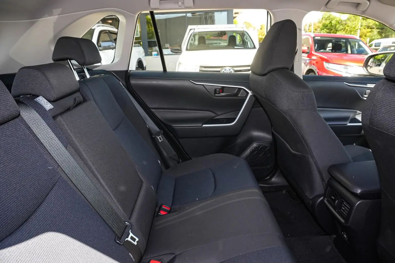 2023 Toyota RAV4 Gallery Image 9