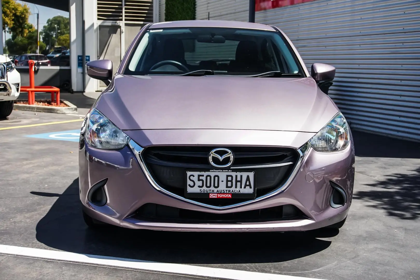 2015 Mazda 2 Gallery Image 4