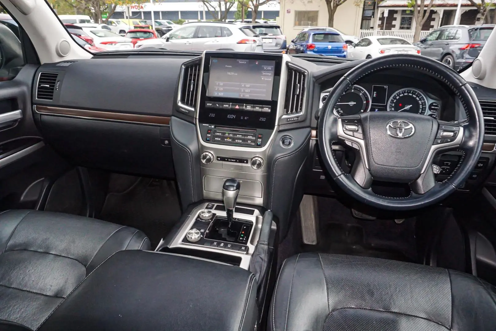 2018 Toyota Landcruiser Gallery Image 9
