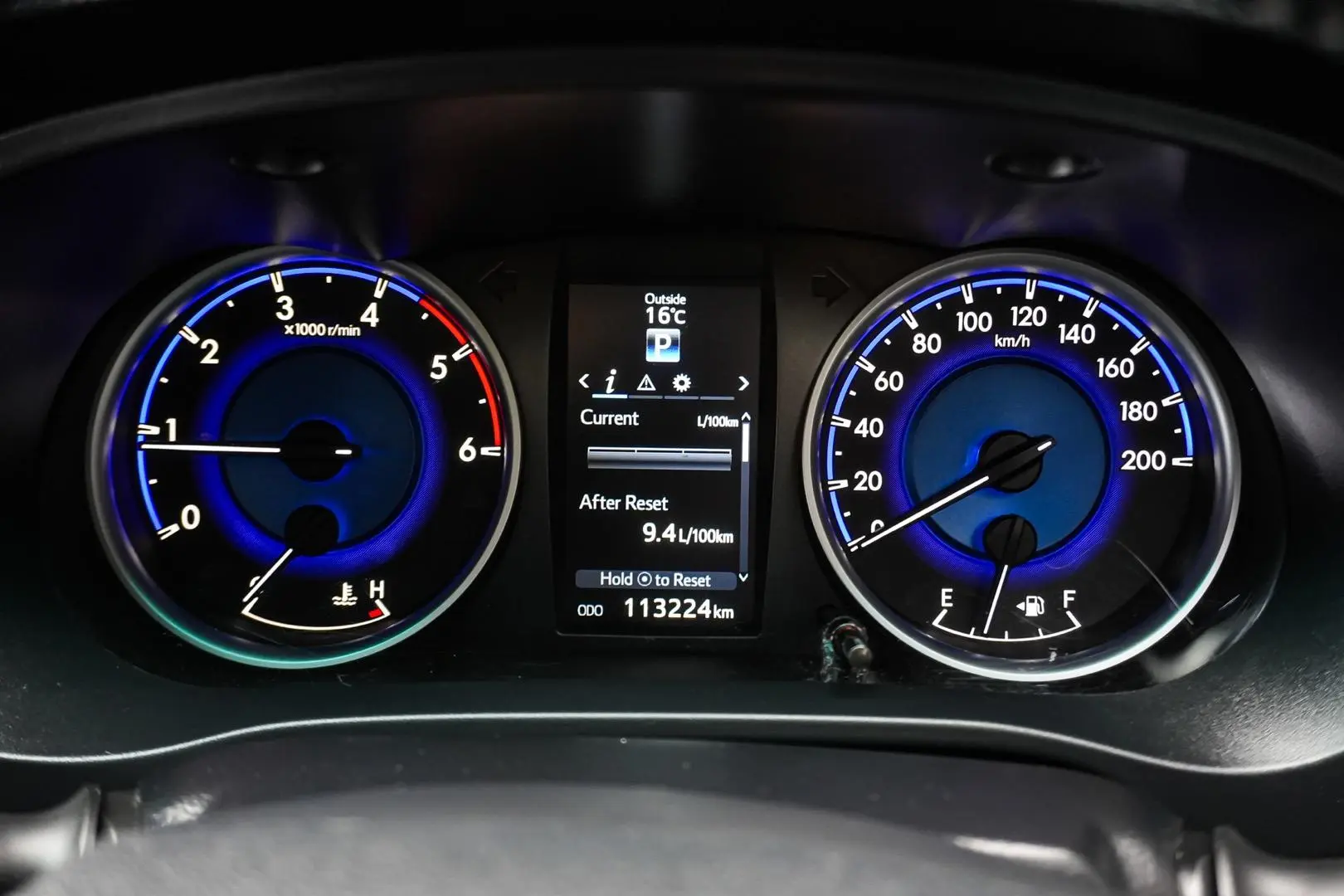 2018 Toyota Hilux Gallery Image 16