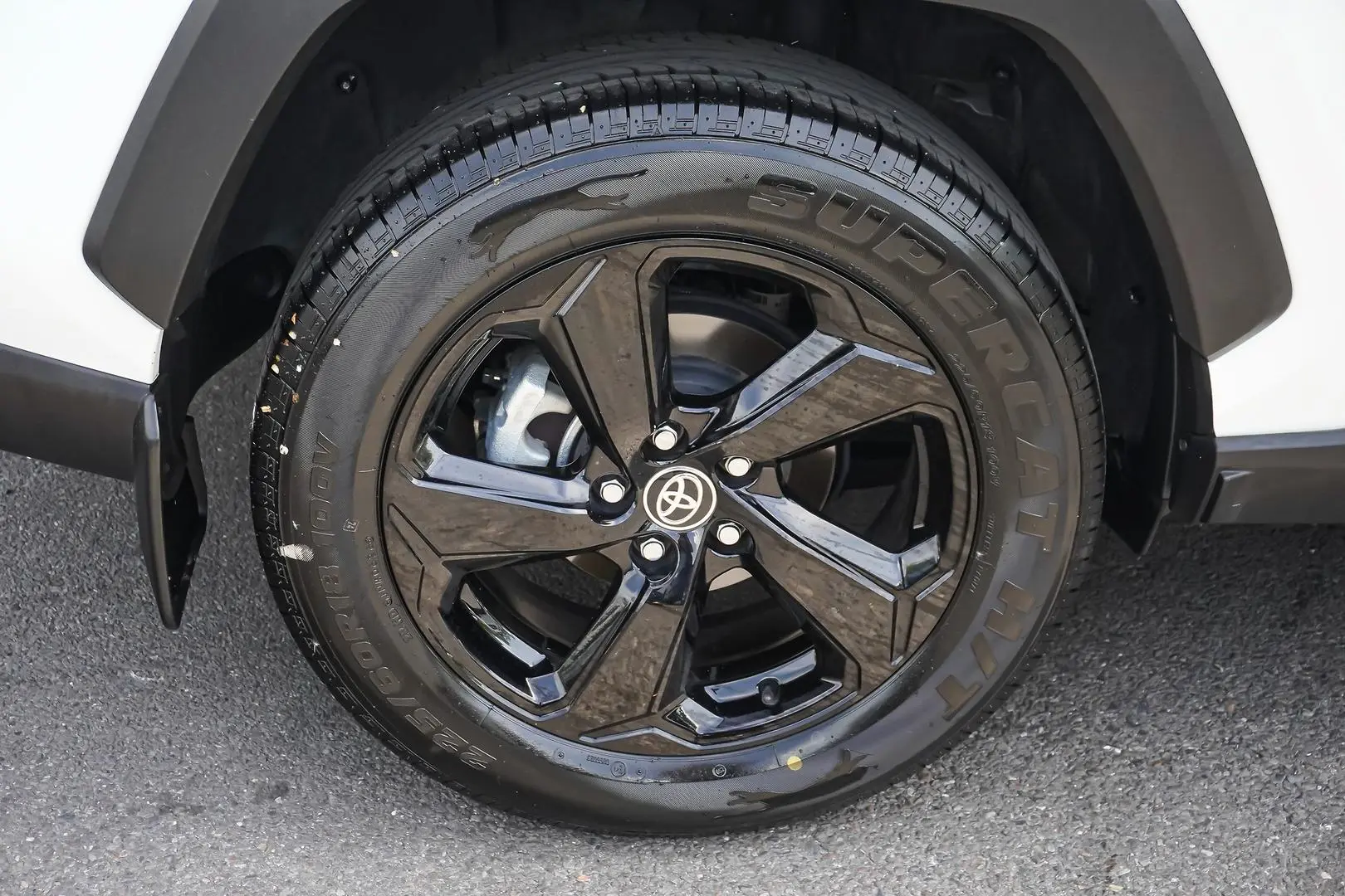 2021 Toyota RAV4 Gallery Image 16