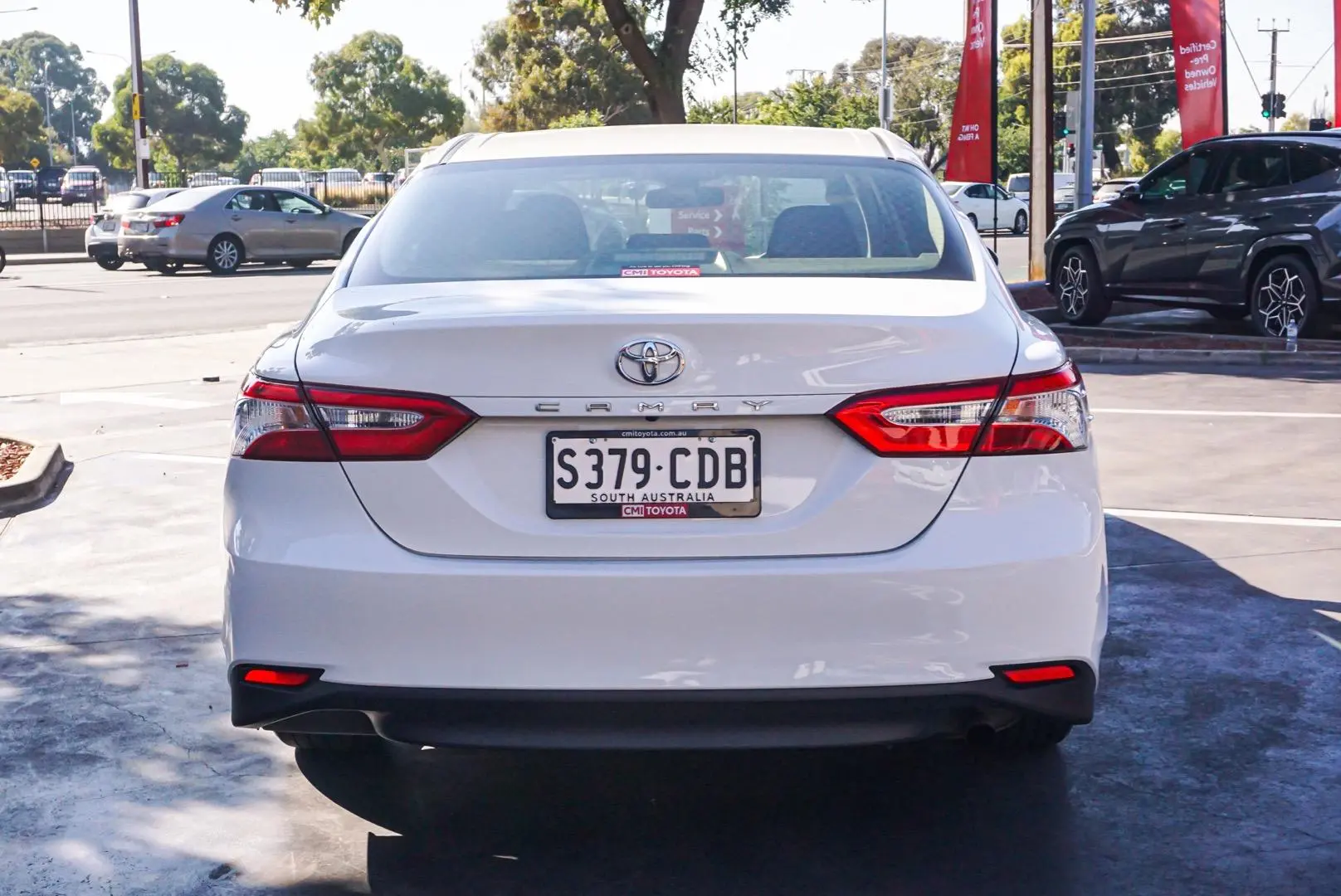 2019 Toyota Camry Gallery Image 5