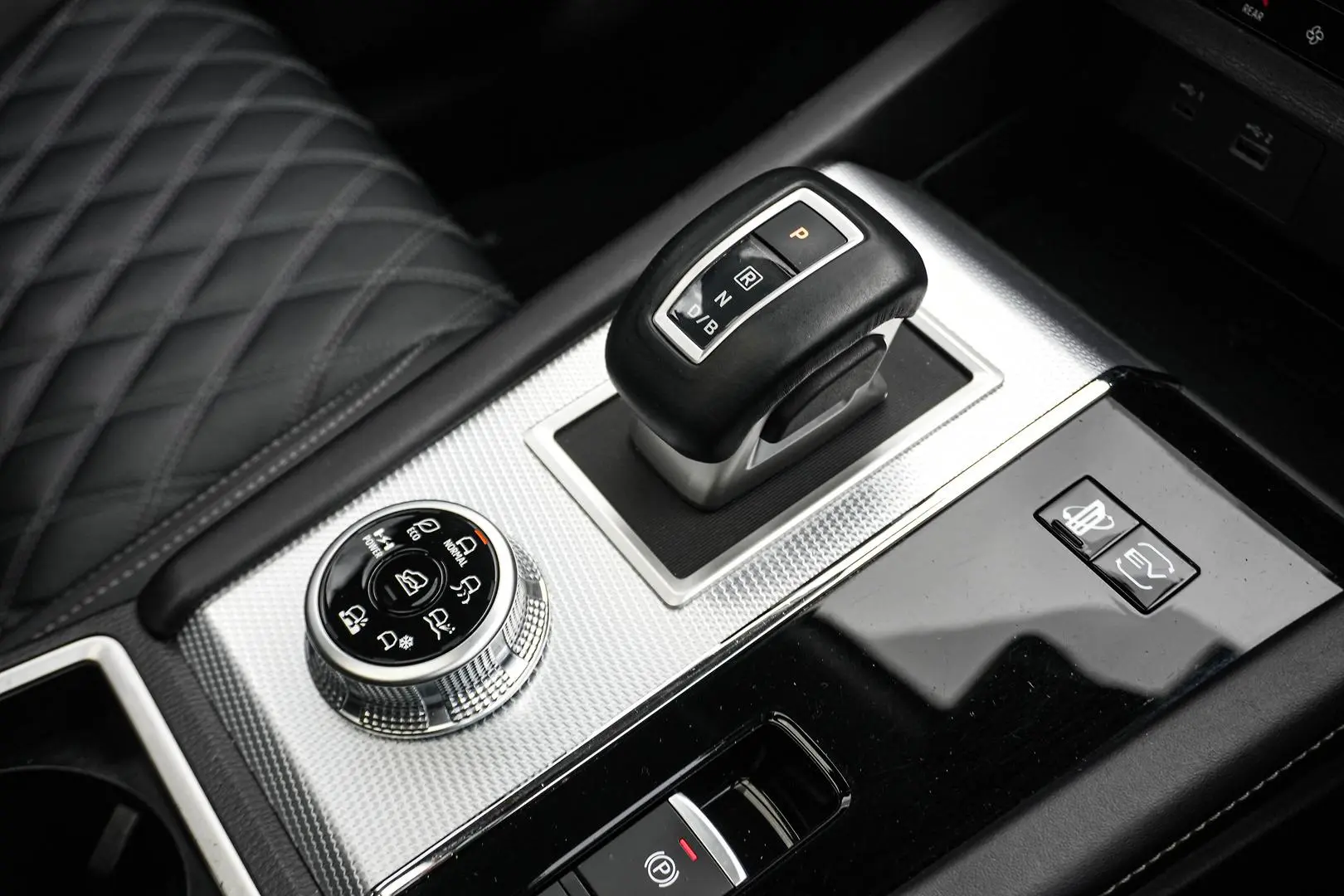 2023 Mitsubishi Outlander Gallery Image 20
