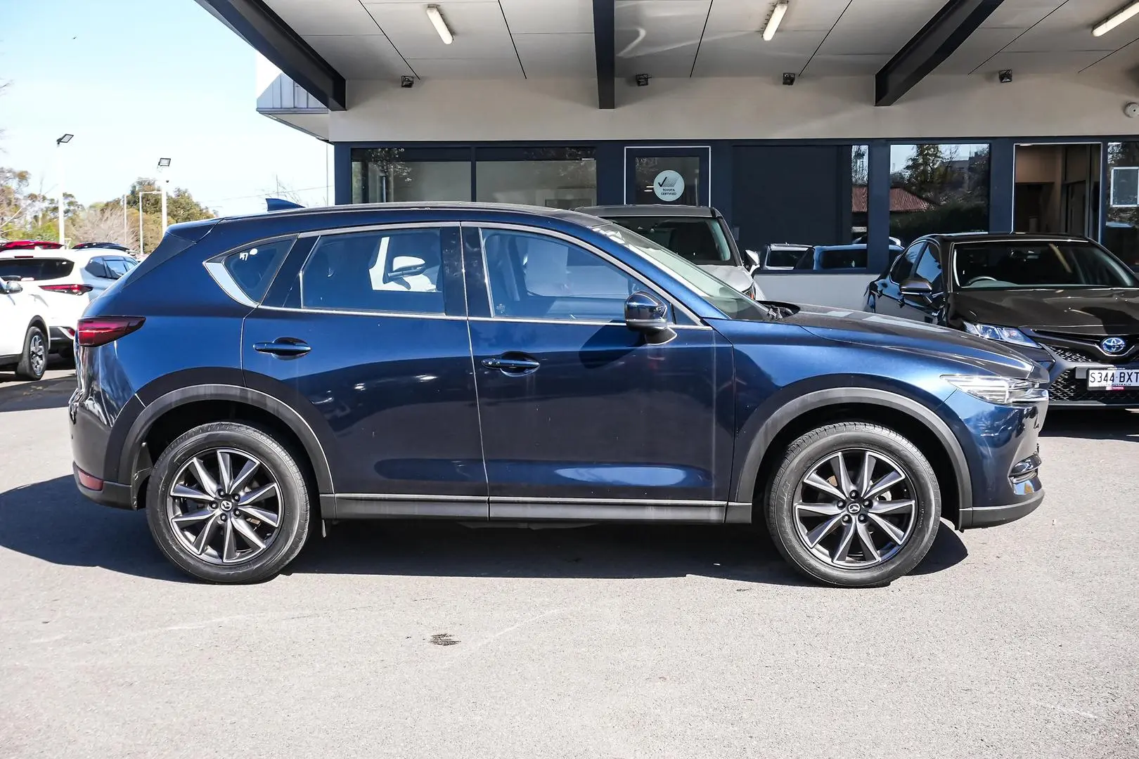 2017 Mazda CX-5 Gallery Image 4