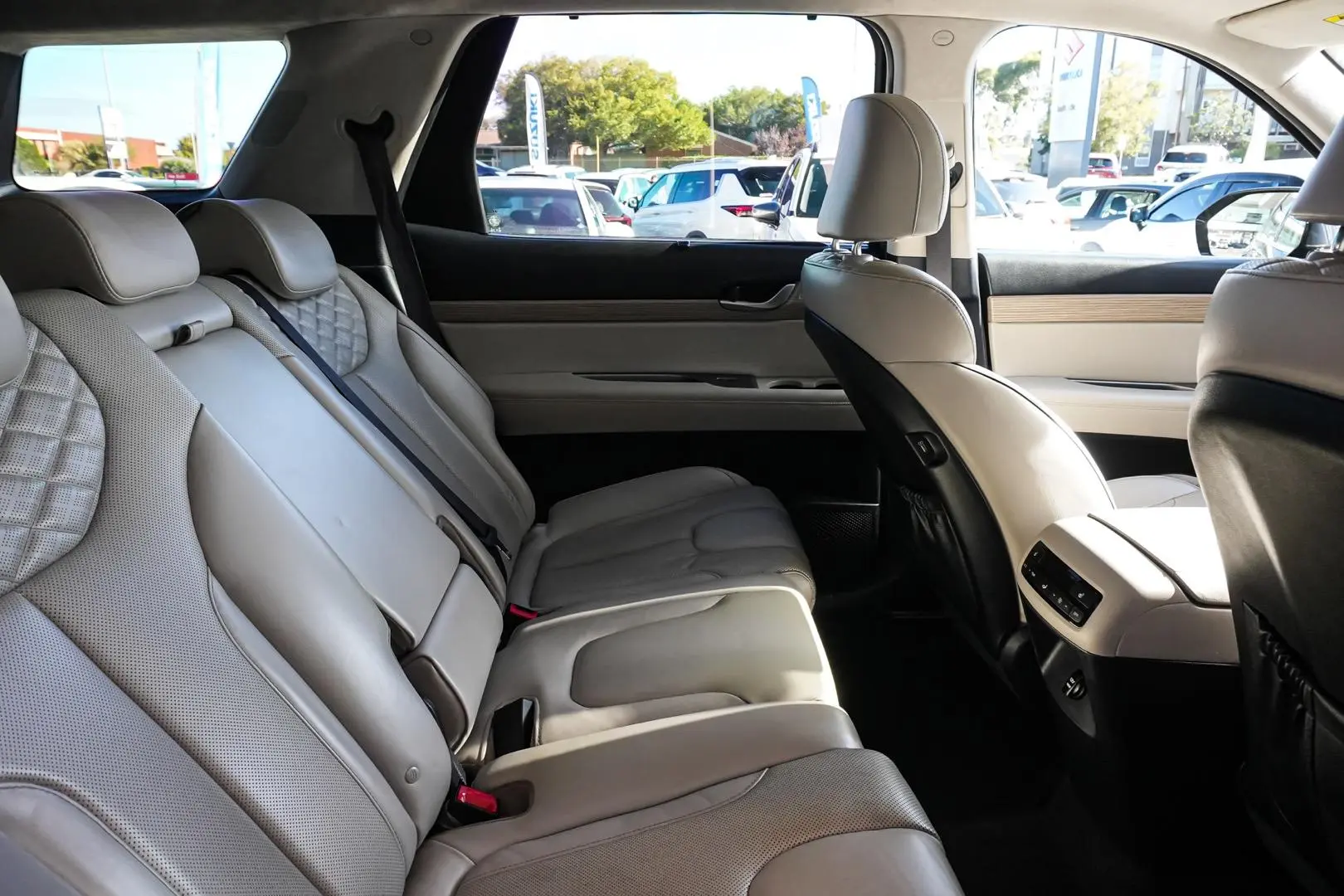 2021 Hyundai Palisade Gallery Image 15