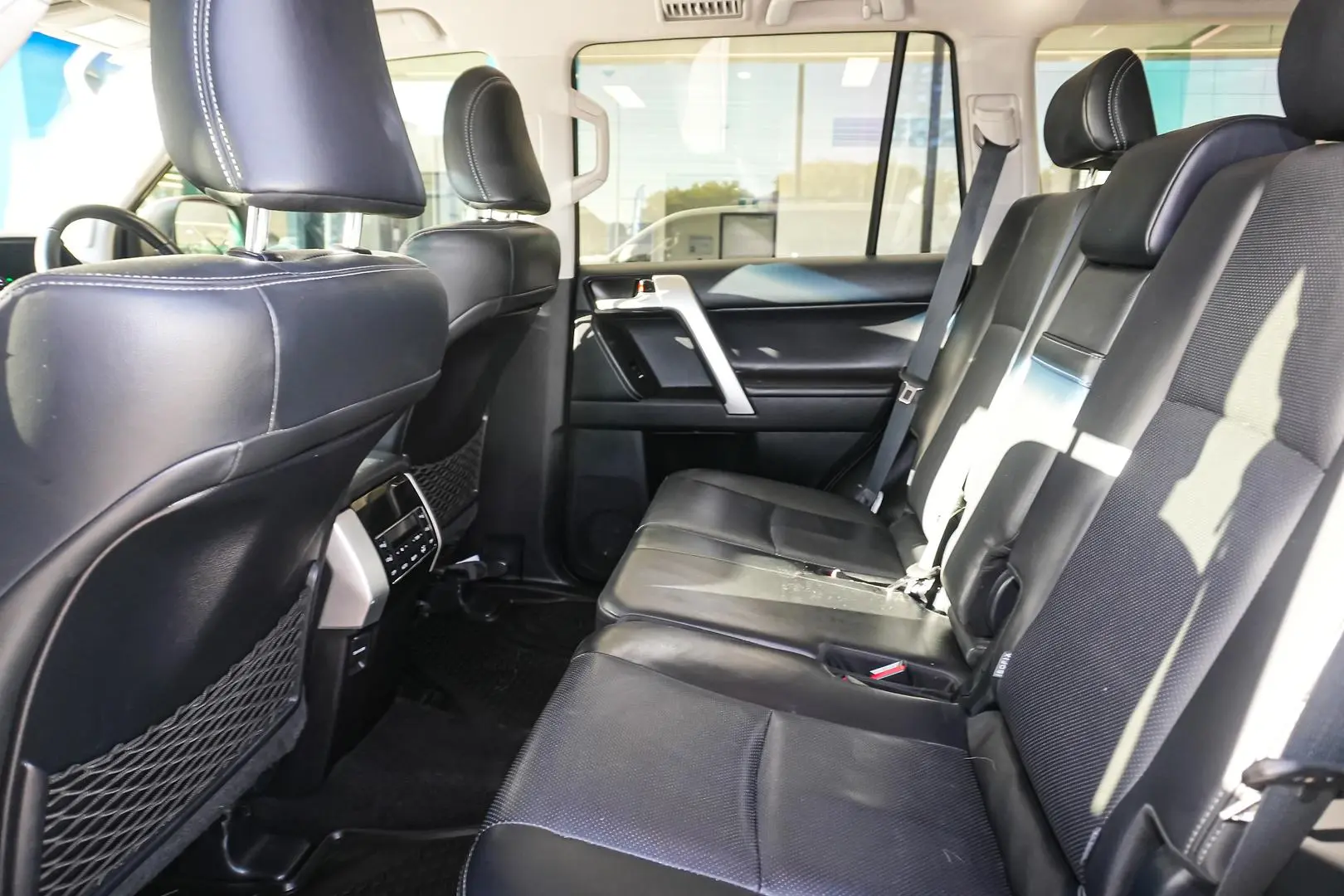 2020 Toyota Landcruiser Prado Gallery Image 12