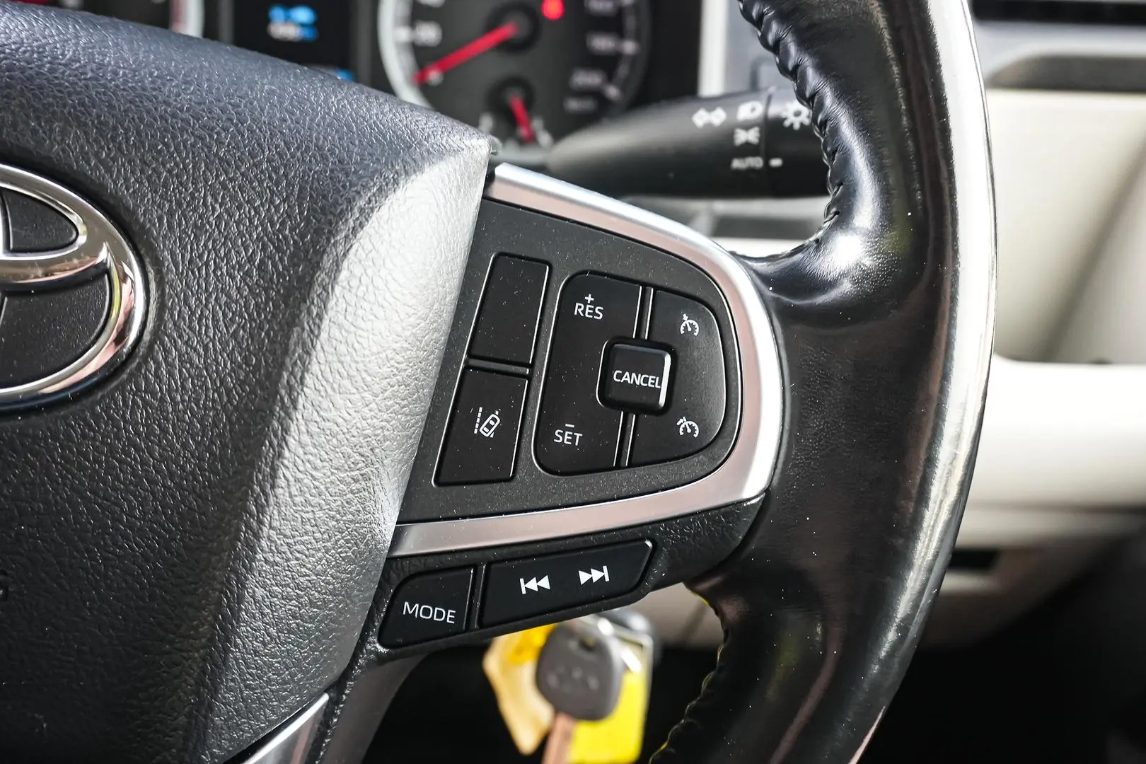2021 Toyota Hiace Gallery Image 20