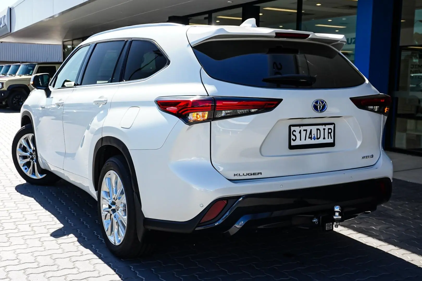 2023 Toyota Kluger Gallery Image 3